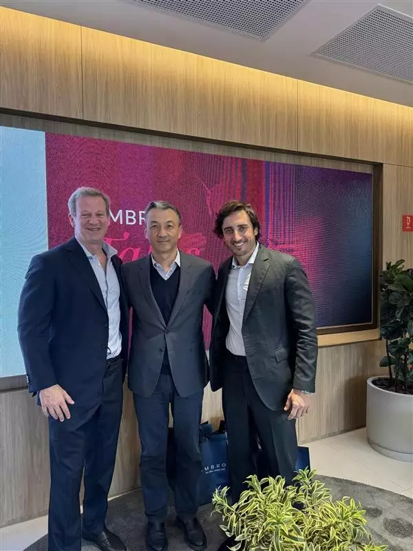 Timbro anuncia Yue Haiping, ex-TCL, como nova CEO para a Ásia: uma jogada de mestre no xadrez corporativo