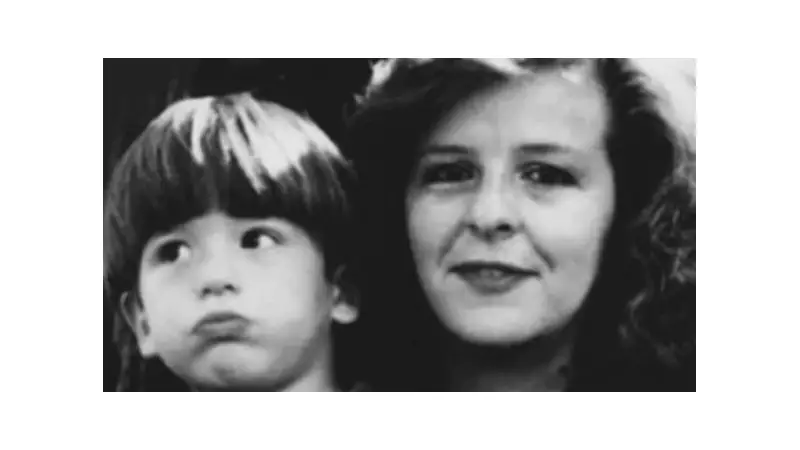 Tragédia na Colômbia: Mãe e filho assassinados em crime que ecoa violência de 34 anos atrás