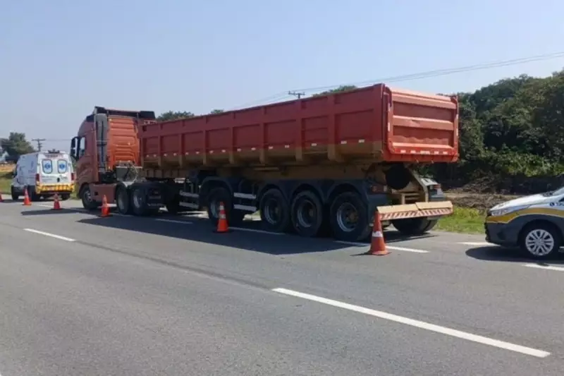 Tragédia na Rodovia PE-Manoel da Nóbrega: Caminhão atropela e mata homem em acidente brutal