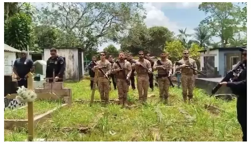 Tragédia no Amapá: Policial é Morto Dentro de Delegacia — Amigos e Familiares se Despedem em Cerimônia de Dor