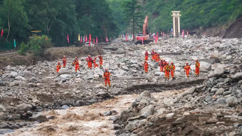 Tragédia no Norte da China: Enchentes deixam 8 mortos e 4 desaparecidos