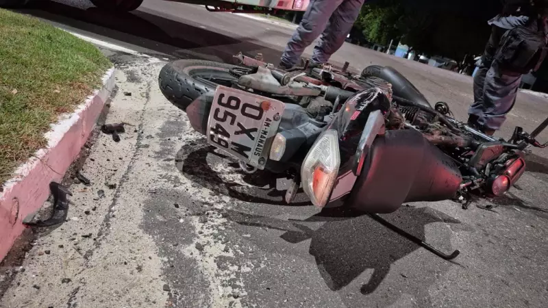Tragédia no Trânsito de Manaus: Motociclista Perde a Vida ao Avançar Sinal Vermelho e Colidir com Ônibus