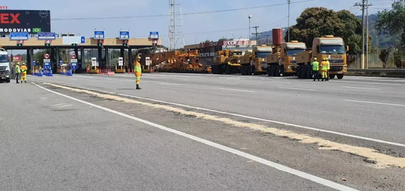 Transporte Superdimensionado na Rio-Santos: Operação Adiada para Terça-feira Após Impasse Logístico