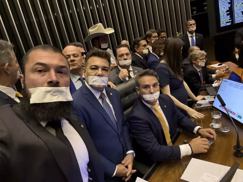 Turbulência na Câmara: Protesto dos Amordaçados vira arena de bate-boca e quase termina em pancadaria