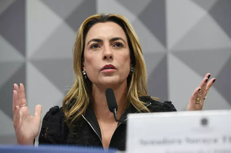 Vaia a Soraya Thronicke em show da Roupa Nova: entenda o motivo da reação do público