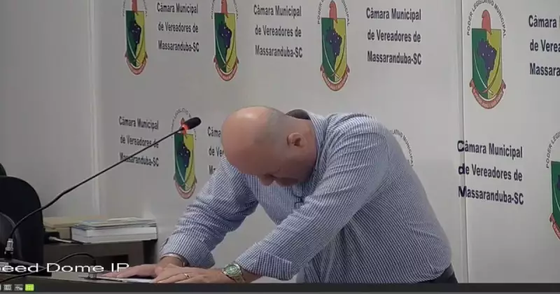 Vereador de SC passa mal novamente: desmaia em casa após queda no plenário