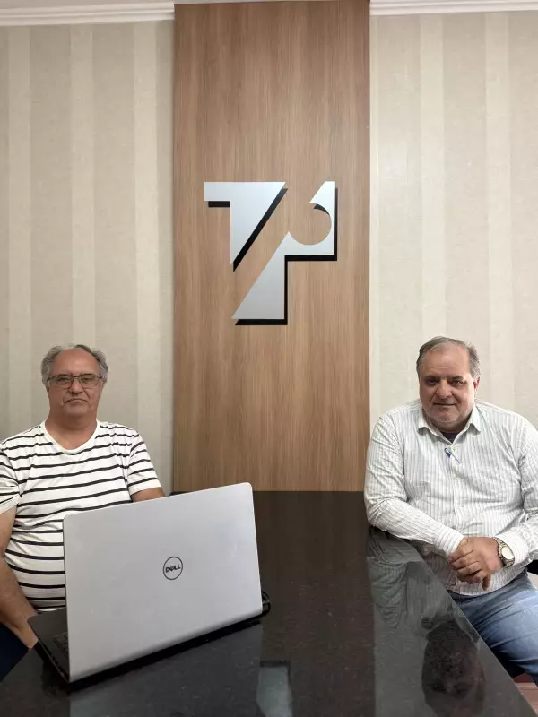 Vinicius Imóveis: 44 Anos Moldando o Mercado Imobiliário do Vale do Paraíba com Confiança e Inovação
