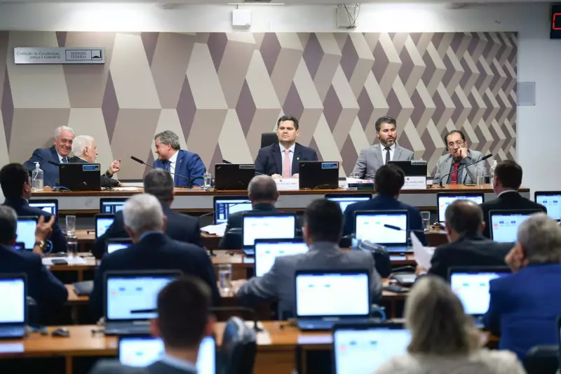 Voto Impresso: Congresso e STF Entram em Rocha Brava Novamente — Quem Leva a Melhor?