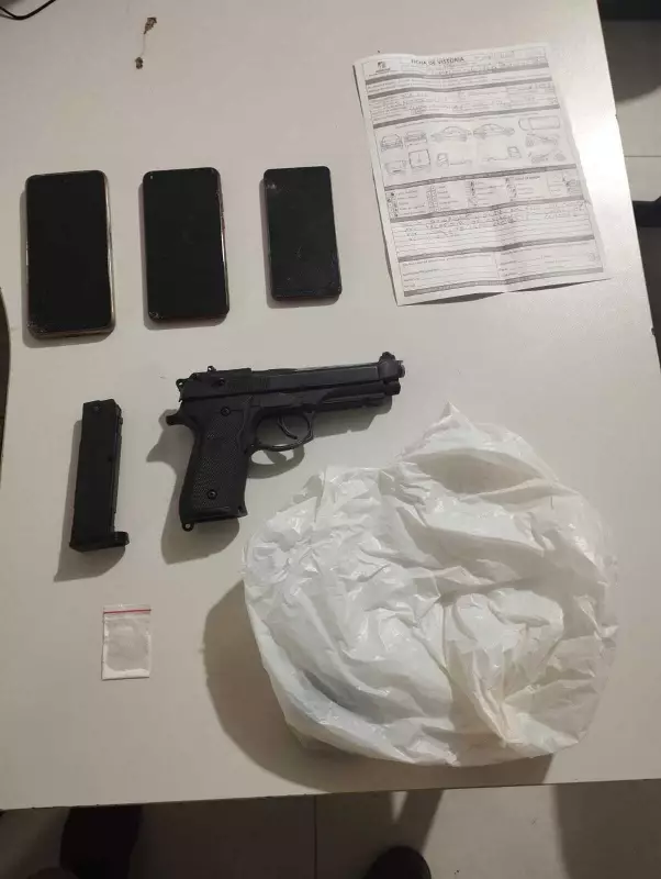 Bandidos usam sacola para tampar placa de moto e cometem roubo em alta velocidade na BR-135