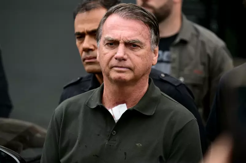 Bolsonaro Recebe Alta Hospitalar: Médicos Diagnosticam Câncer de Pele e Iniciam Tratamento Imediato