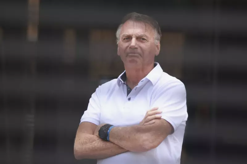 Brasília vira palco de confronto: Apoiadores e opositores de Bolsonaro se enfrentam na Esplanada