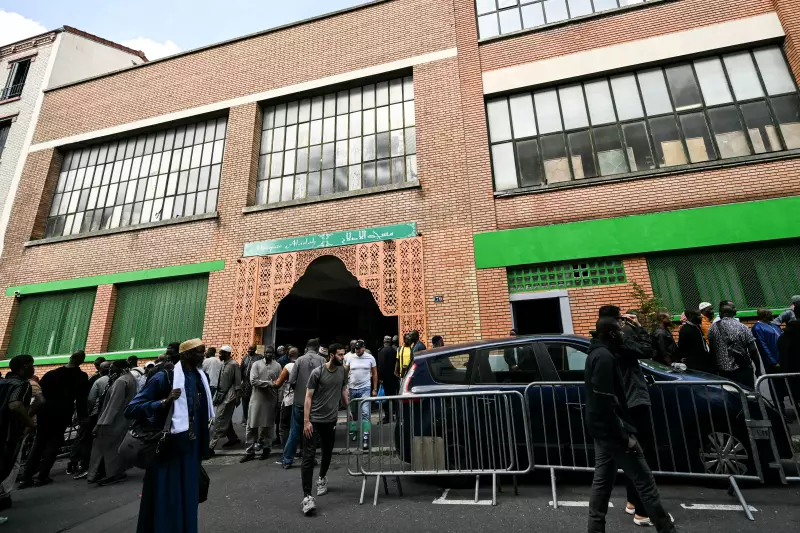 Cabeças de Porco em Mesquitas: França Investiga Ataques de Ódio em Paris