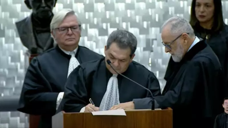 Carlos Brandão, do Piauí, assume como Ministro do STJ em cerimônia histórica em Brasília