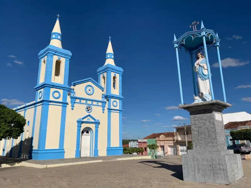 Fé em Ação: Comunidade se Une para Resgatar Igreja Histórica Interditada no Sertão de Pernambuco