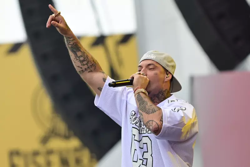 Filipe Ret Eletriza The Town com Show Engajado e Multidão Absoluta