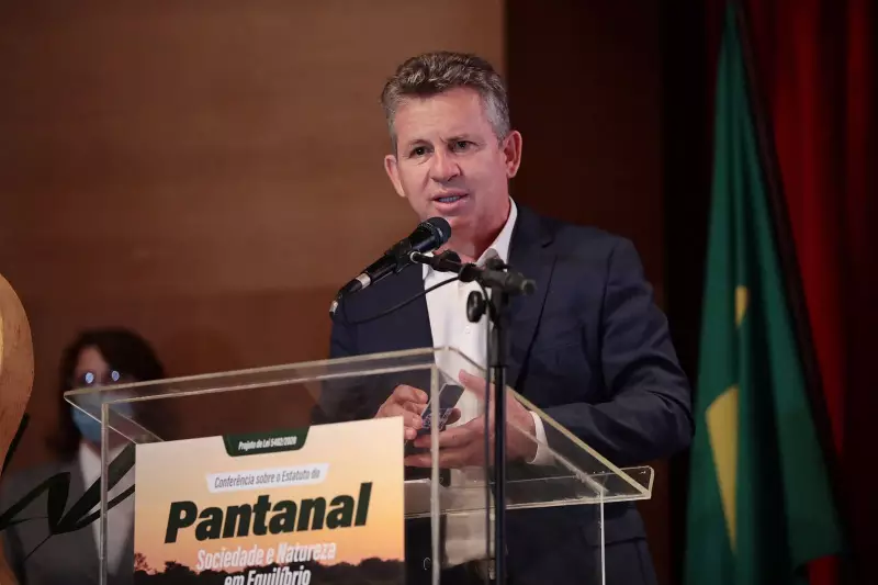Governador de MT sofre queda grave de 3 metros e fratura costelas: estado de saúde