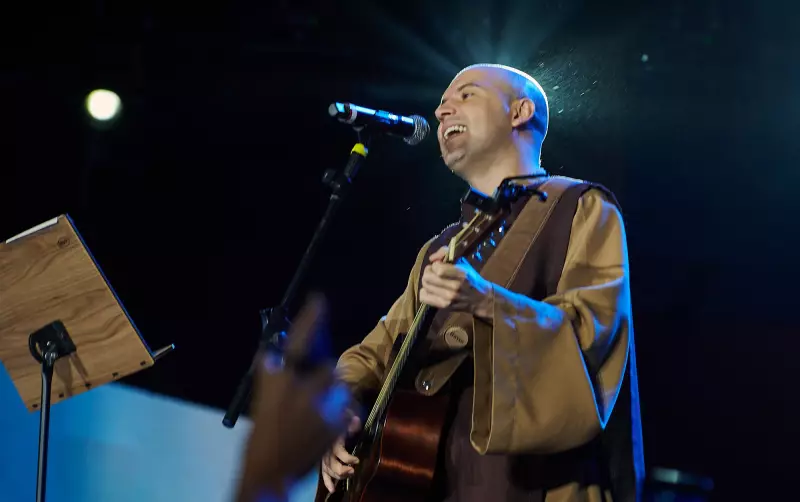 Hallel 2025 em Franca: Padre Marcelo Rossi, Frei Gilson e Rosa de Saron Confirmados no Maior Evento Religioso do Interior