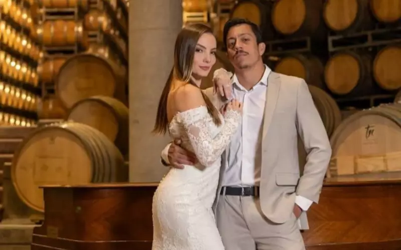 Humorista Choca Convidados com Lista de Presentes de Casamento com Preços — Veja os Itens Mais Bizarros!