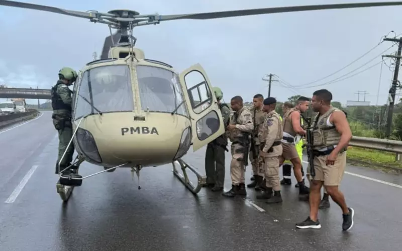 Idoso e PM são resgatados de helicóptero após troca de tiros com assaltantes na BA; veja detalhes