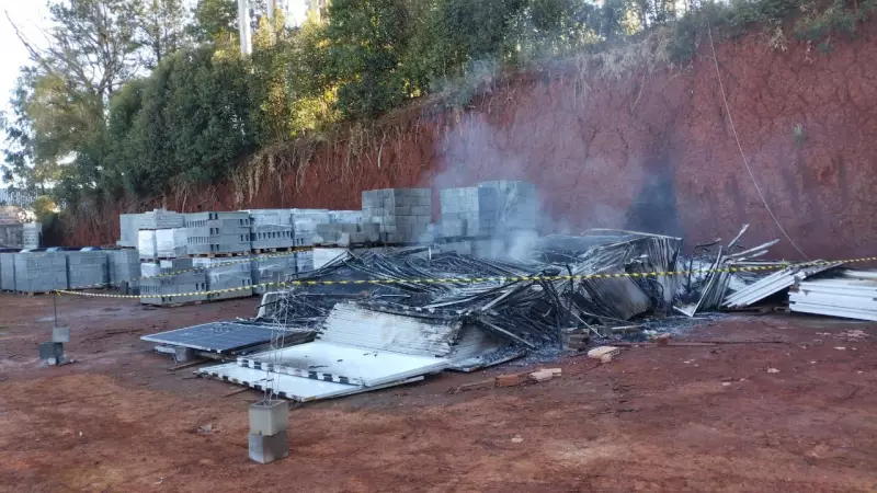 Incêndio de Grandes Proporções Devasta Empresa de Energia Solar no Paraná e Causa Prejuízos Milionários