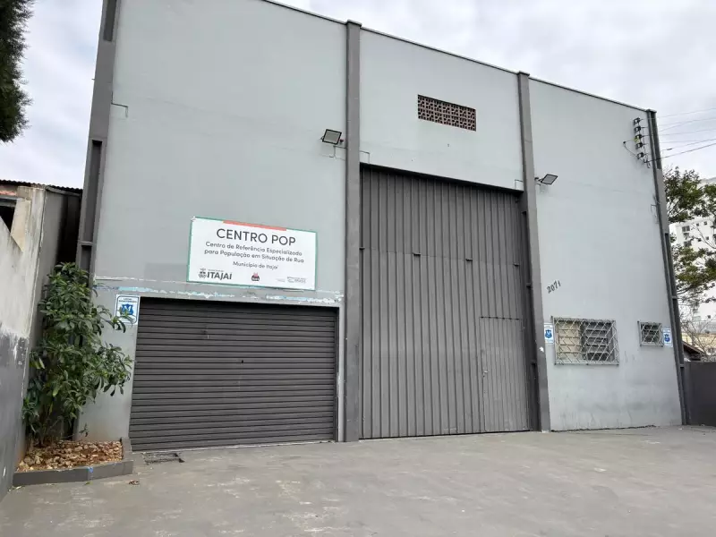 Itajaí na Mira do MP: Corte de Banho e Alimentação para Moradores de Rua Gera Crise Social