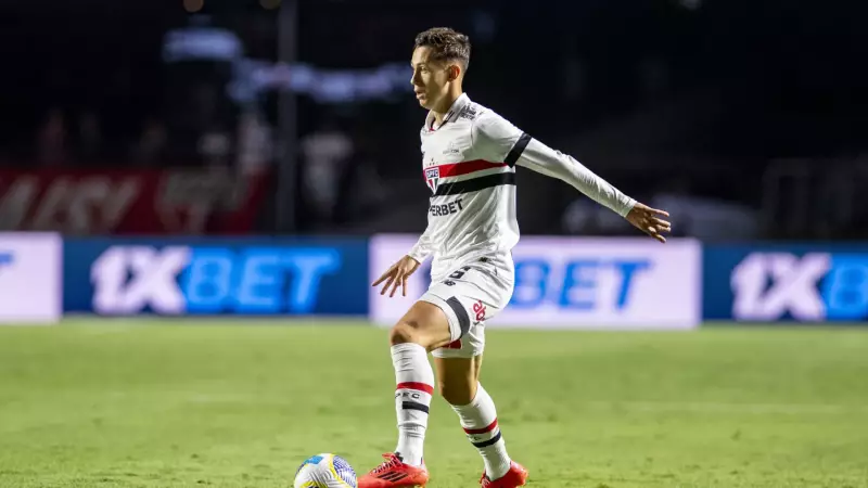 Lateral do São Paulo acerta com clube de Chipre e deixa o Morumbi em negócio relâmpago