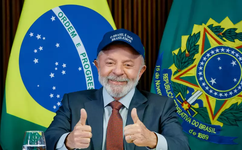 Lula Abraça Memes e Gatinhos: A Estratégia Digital na Corrida pela Reeleição