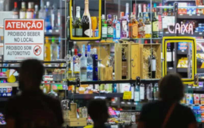 Madrugada Proibida: Distribuidoras de Bebidas em Goiânia Enfrentam Multas de Até R$ 209 Mil por Funcionamento Ilegal