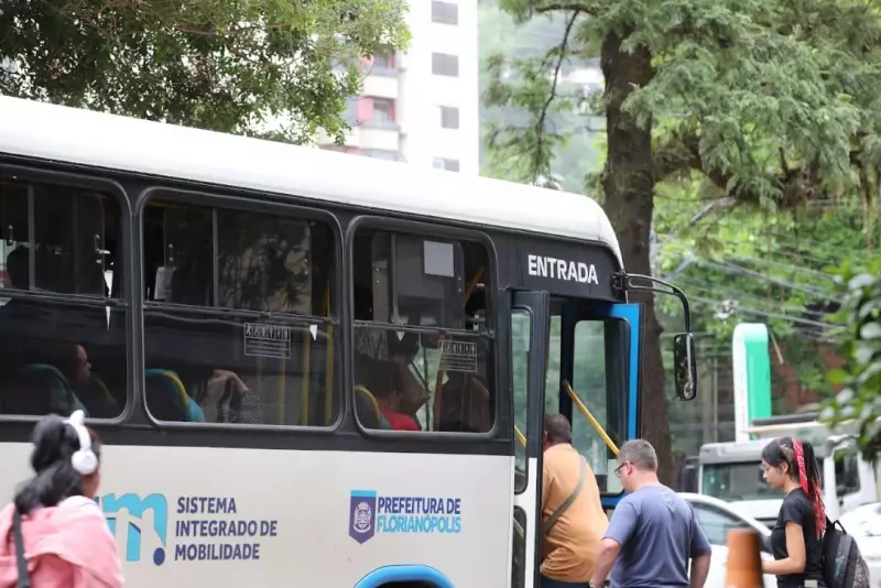 Passe Livre para Vítimas de Violência: Florianópolis Oferece Transporte Gratuito a Mulheres com Medida Protetiva