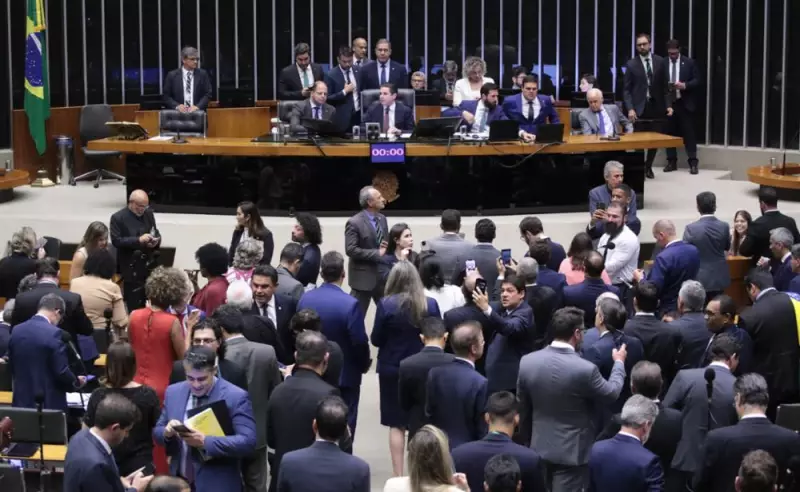PEC da Blindagem: Protesto Explode nas Redes e Leva Multidão às Ruas — Entenda a Revolta