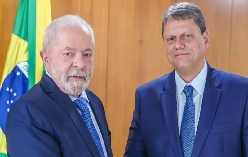 Pesquisa Eleitoral 2026: Lula e Tarcísio Empatam Tecnicamente em Possível Disputa Presidencial