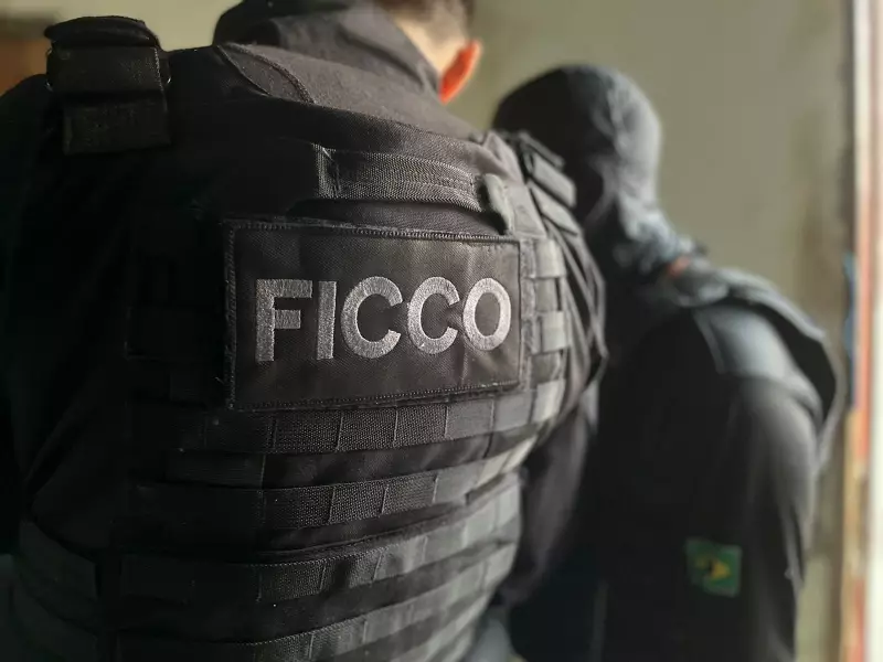 Preso em SP com documento falso: suspeito de tentativa de homicídio contra agente penitenciário em Rondônia