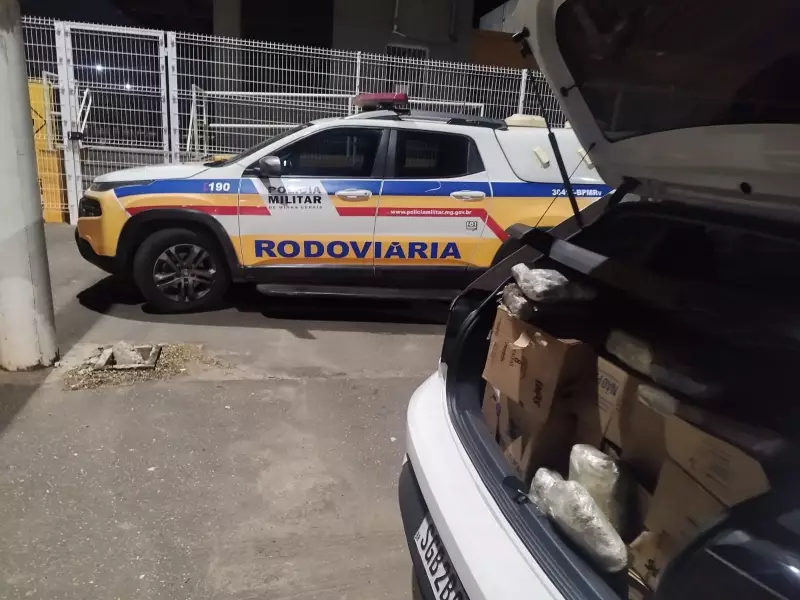 PRF apreende 71 barras de maconha em rodovia de Minas Gerais: dois presos em flagrante