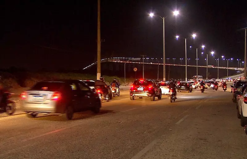Protesto Paralisa a Ponte Newton Navarro em Natal e Gera Caos no Trânsito