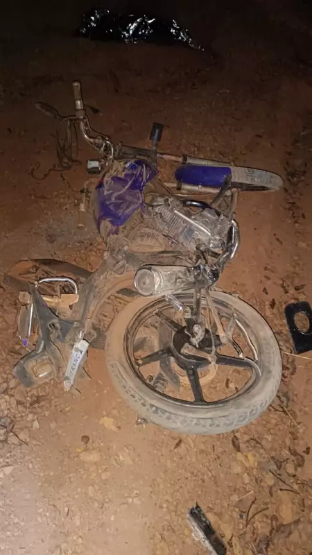 Tragédia em Minas: Mulher morre em garupa após colisão com caminhonete que fugiu sem prestar socorro