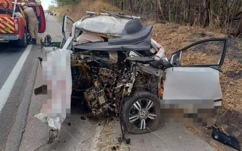 Tragédia na BR-060: Mulher morre em colisão frontal com carreta carregada de querosene em Goiás
