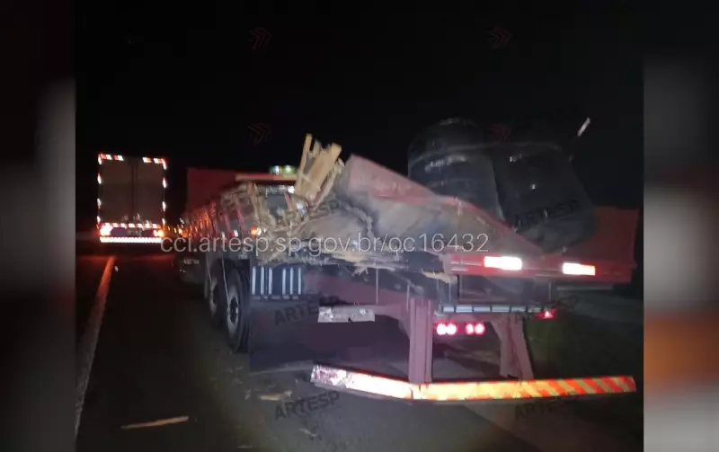 Tragédia na SP-280: Colisão entre Caminhões em Porangaba deixa Passageiro Morto