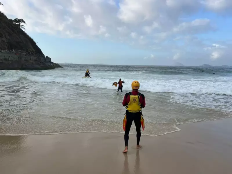 Tragédia no Leme: Bombeiros em Corrida Contra o Tempo em Busca de Duas Vítimas de Afogamento
