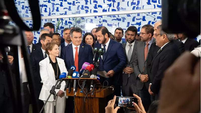 União Brasil e PP Deixam Governo: Sinal de que Lula Abandona Reeleição em 2026?