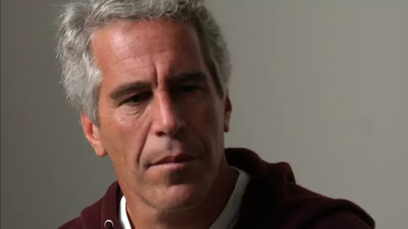 Vítima Brasileira de Jeffrey Epstein Quebra Silêncio: Relata Abusos Aos 14 Anos em Depoimento Arrebatador