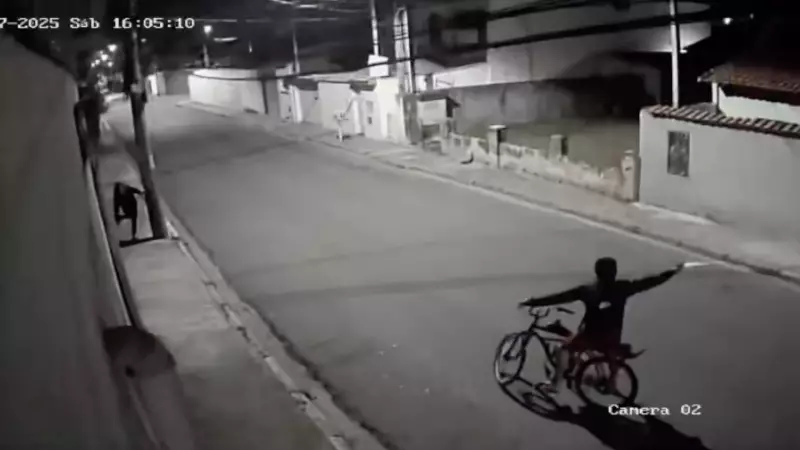 Adolescente é detido após disparar quatro vezes contra outro jovem em Mogi das Cruzes; veja o vídeo