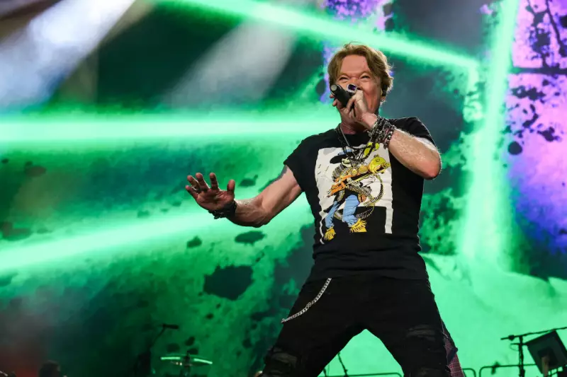 Axl Rose em crise de fúria: O que realmente aconteceu horas antes do show no Brasil?