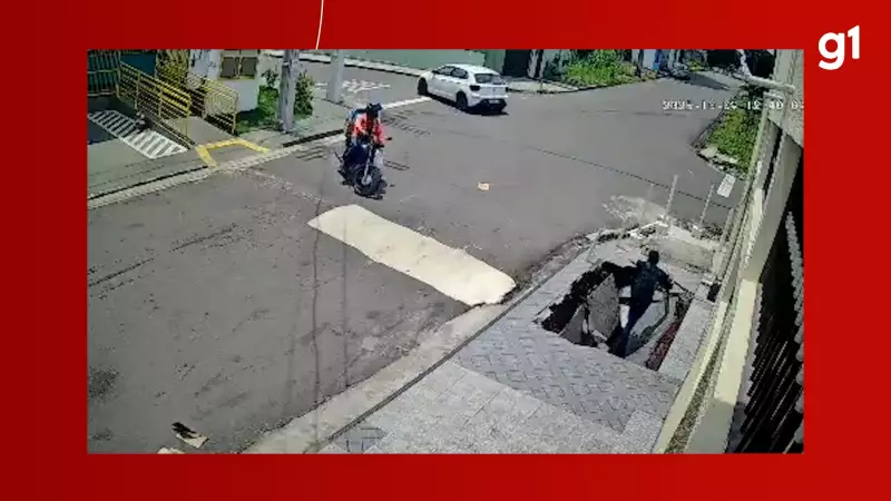 Calçada Afunda e Homem Desaparece em Buraco Assustador na Zona Oeste de Manaus