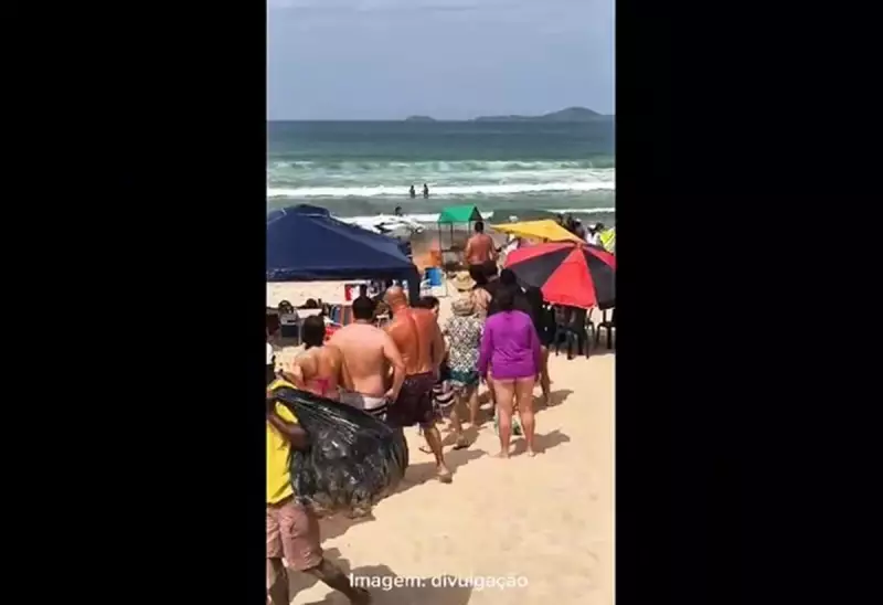 Carrinho de Milho Vira Bola de Fogo e Causa Pânico em Praia de Cabo Frio: Veja o Vídeo!