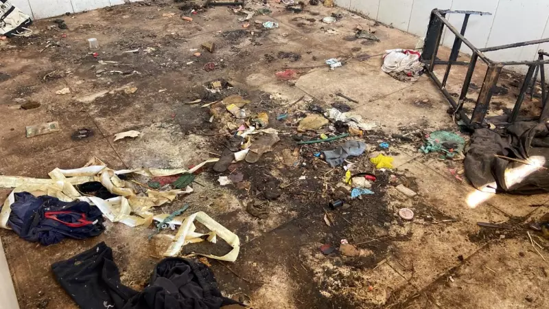Centro Esportivo Abandonado: Moradores de Rio das Pedras Exigem Soluções para Espaço Público Degradado
