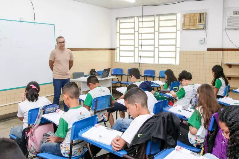 Concurso Público da Prefeitura de Manaus: Mais de Mil Vagas para a Educação!