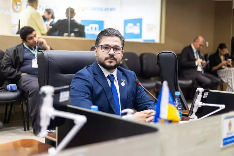Dança das cadeiras em Manaus: Amauri Gomes assume vaga de vereador após reviravolta política