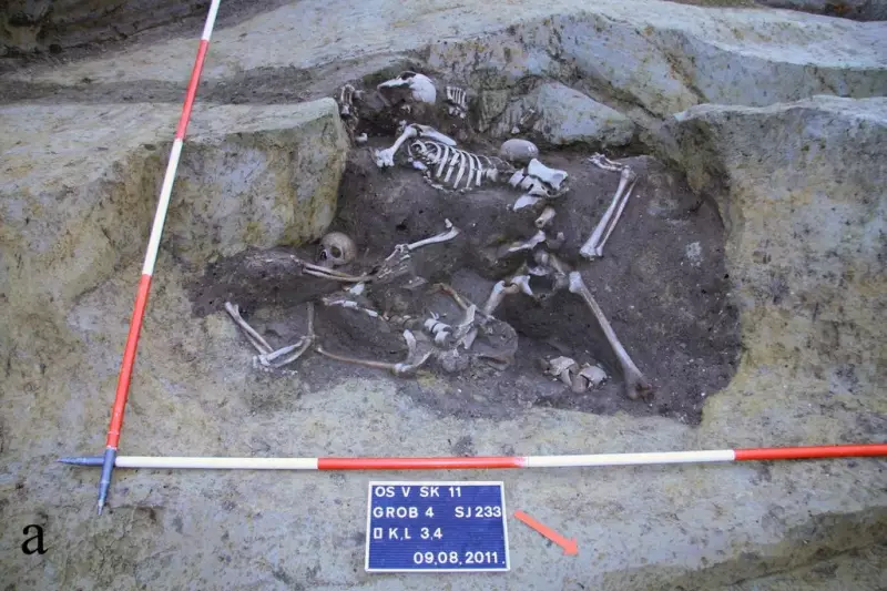 Descoberta Arqueológica Espetacular: Soldados Romanos Mortos Há 1.700 Anos Emergem de Poço na Croácia