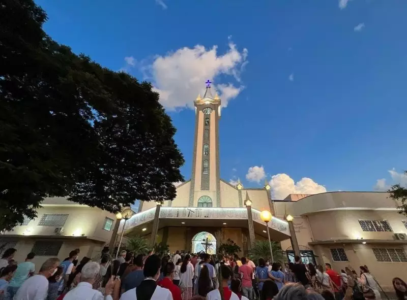 Dia de Nossa Senhora Aparecida: Confira a Programação Completa de Missas no Triângulo Mineiro