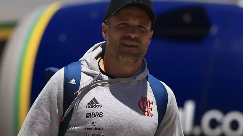 Diego Alves rebate Abel Ferreira e revela: Palmeiras tentou 'furar' o Flamengo em negociação